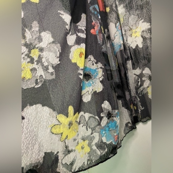 Ali Miles sheer cardigan. Size Petite Large.  Multicolored florals on bl… - Picture 3 of 6
